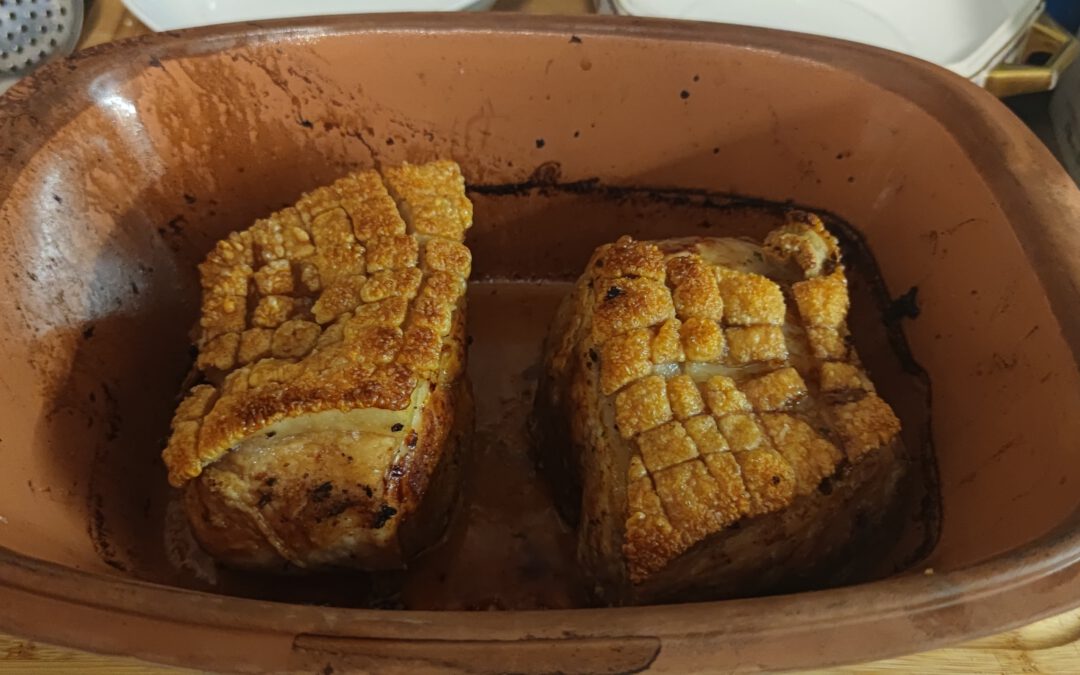 Schweinekrustenbraten mit Dunkelbiersoße